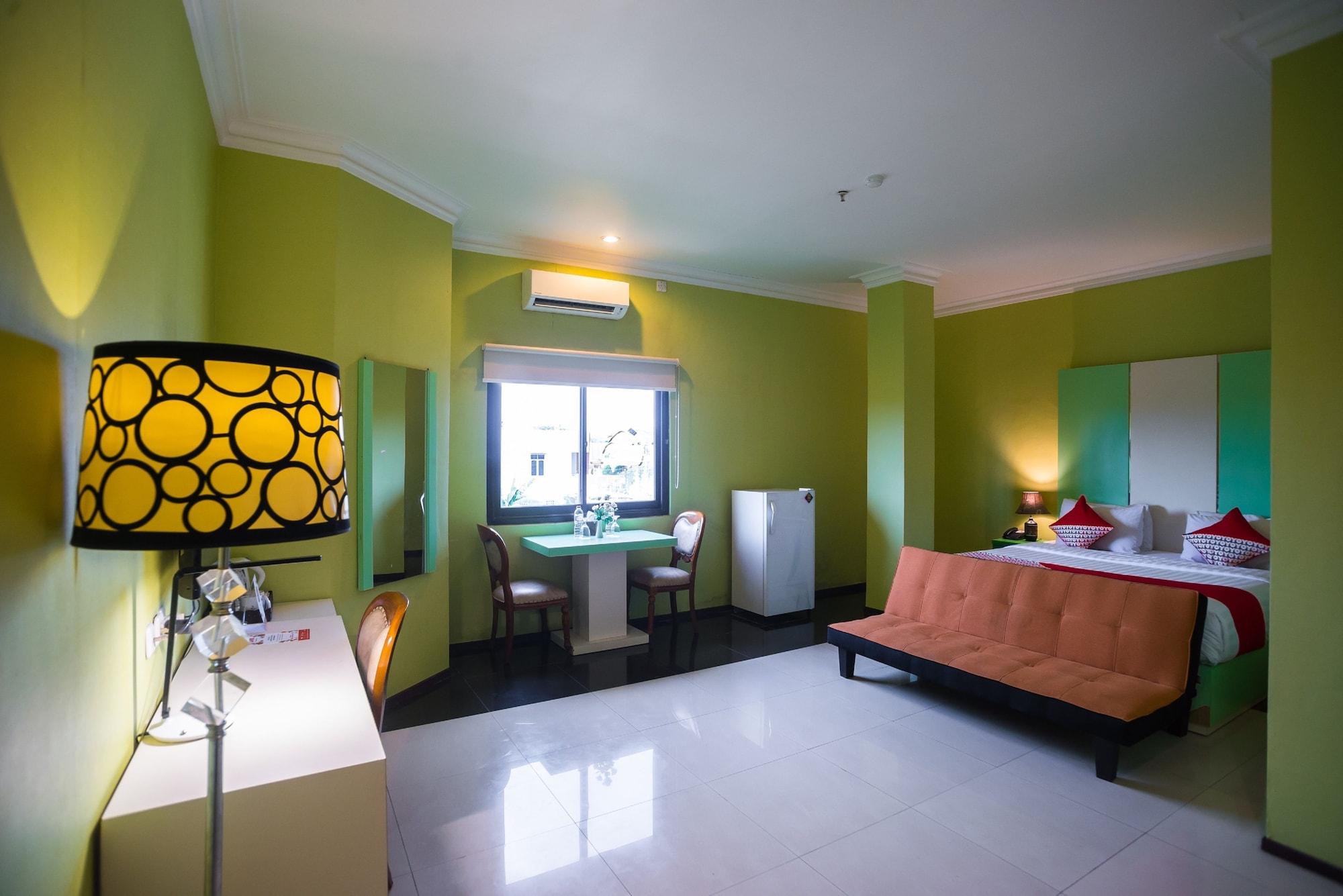 Royal Park Hotel Samarinda Esterno foto