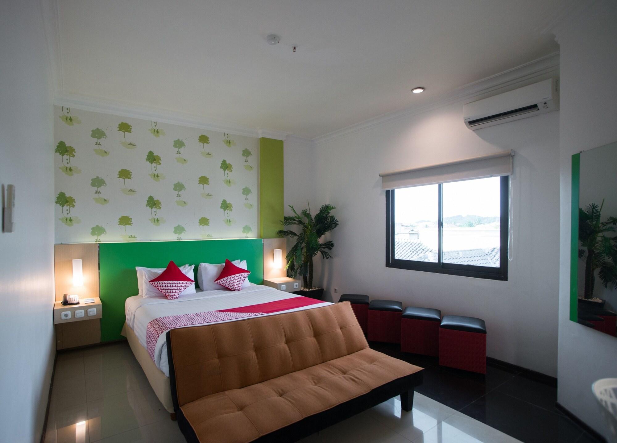 Royal Park Hotel Samarinda Esterno foto