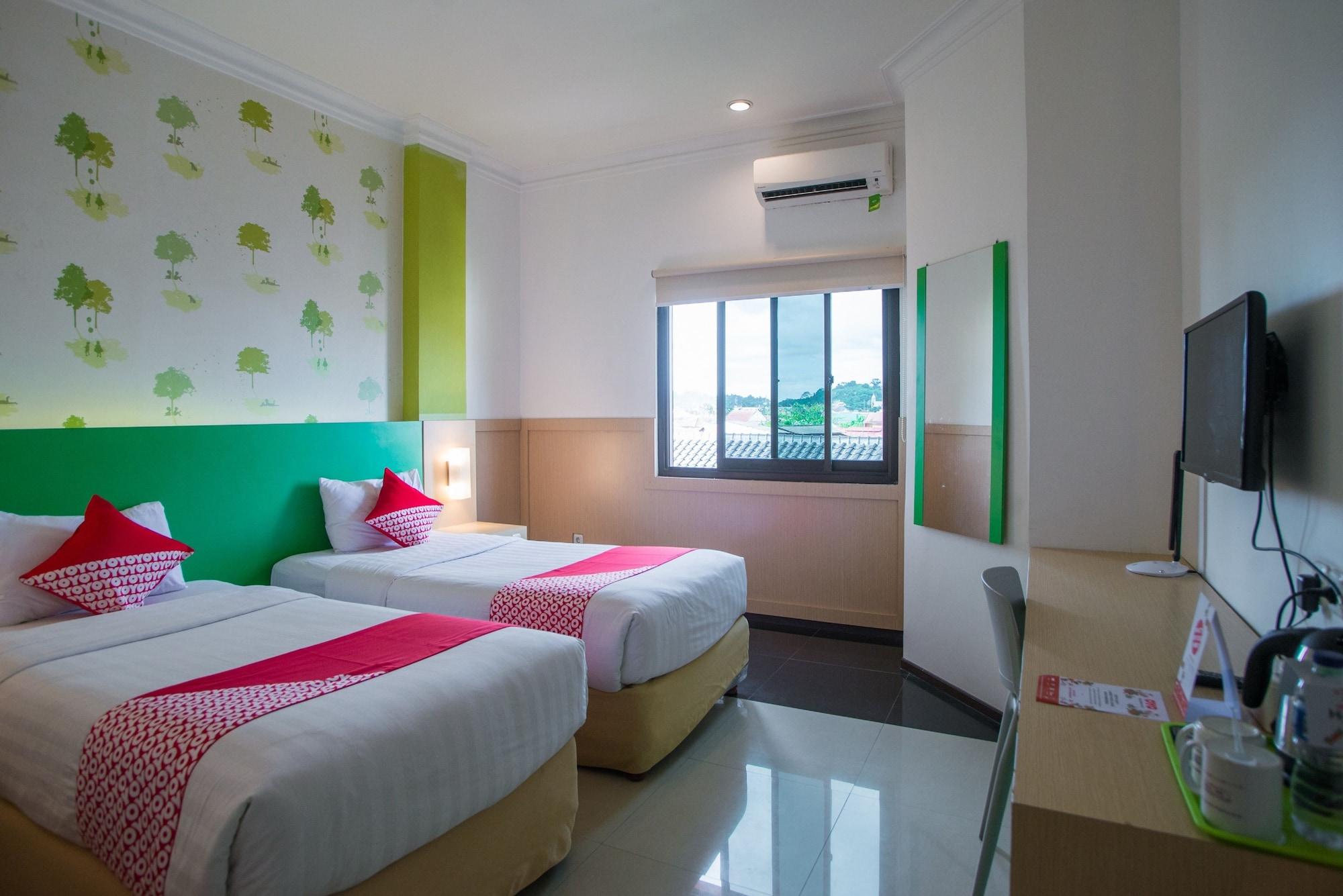 Royal Park Hotel Samarinda Esterno foto