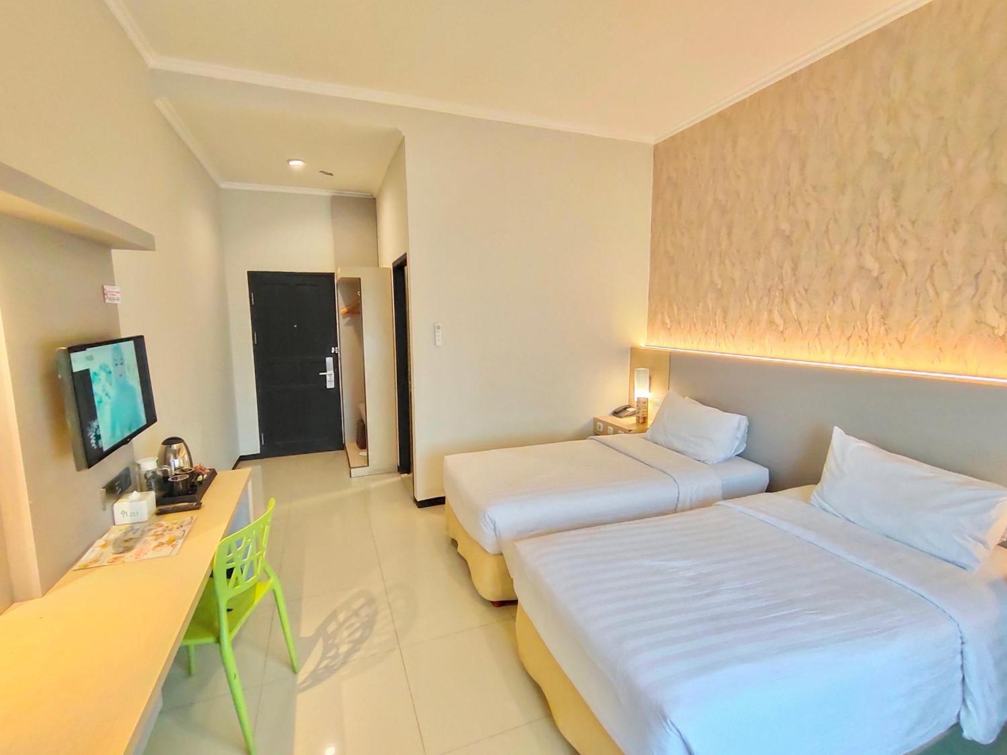 Royal Park Hotel Samarinda Esterno foto